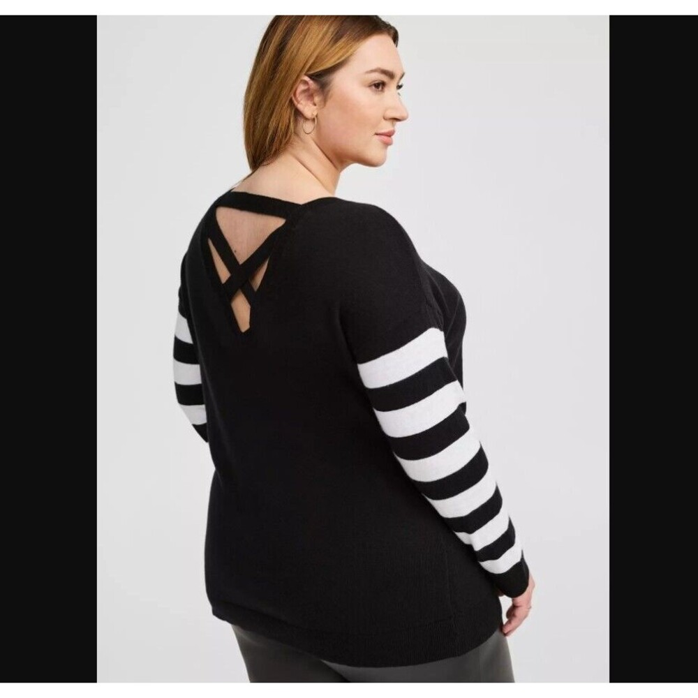 Torrid Jack Skellington Sweater 2X 18 20 Disney Nightmare Before Christmas Goth - Picture 7 of 7
